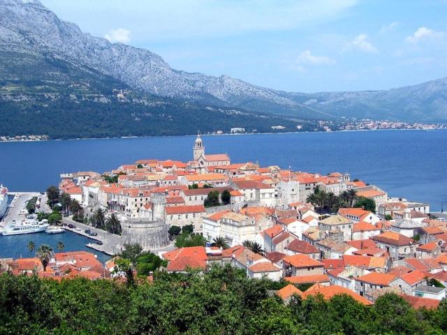 High View-A Seaside Villa With Huge Jacuzzi Račišće Екстериор снимка